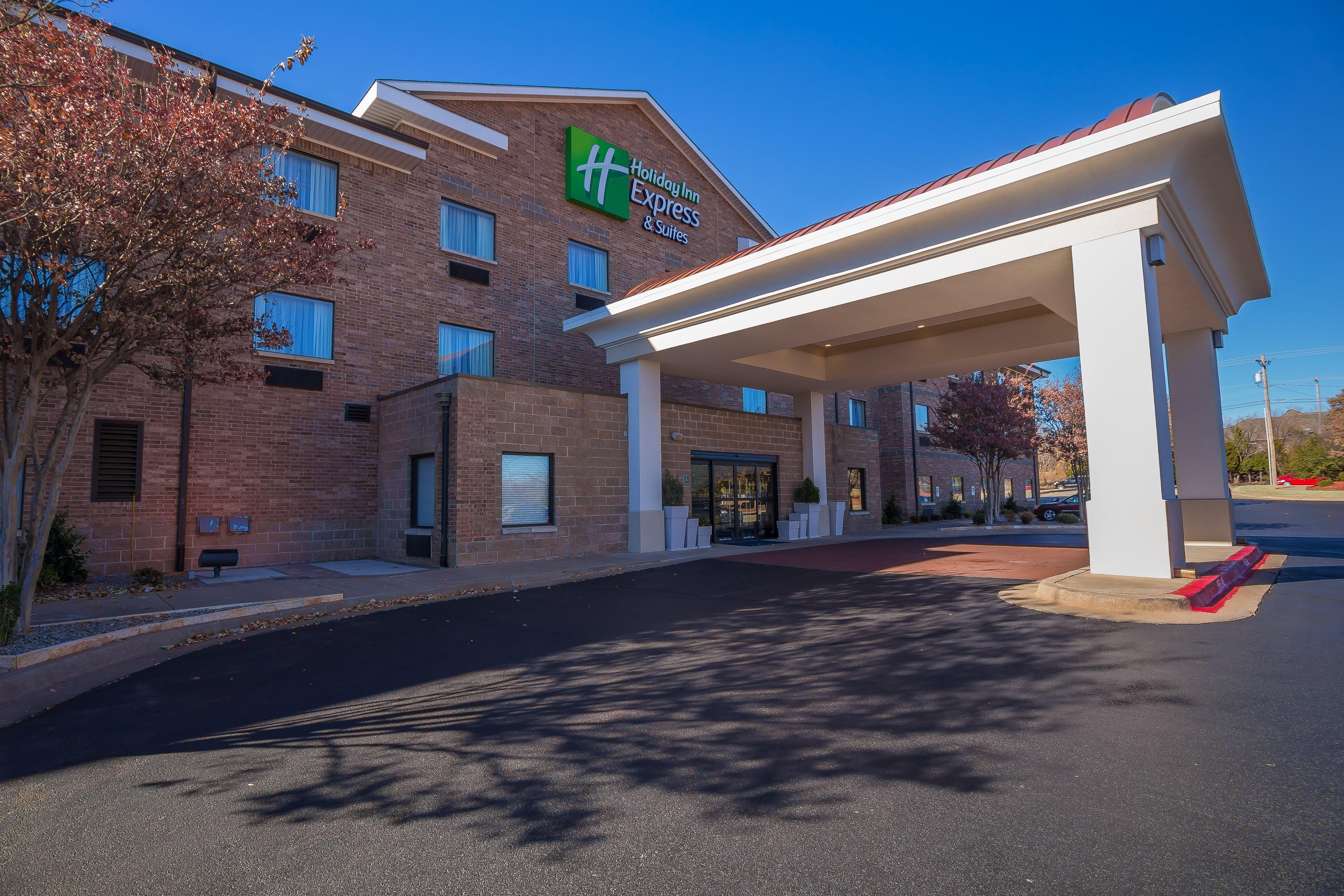 Holiday Inn Express Hotel & Suites Edmond By Ihg Exterior photo