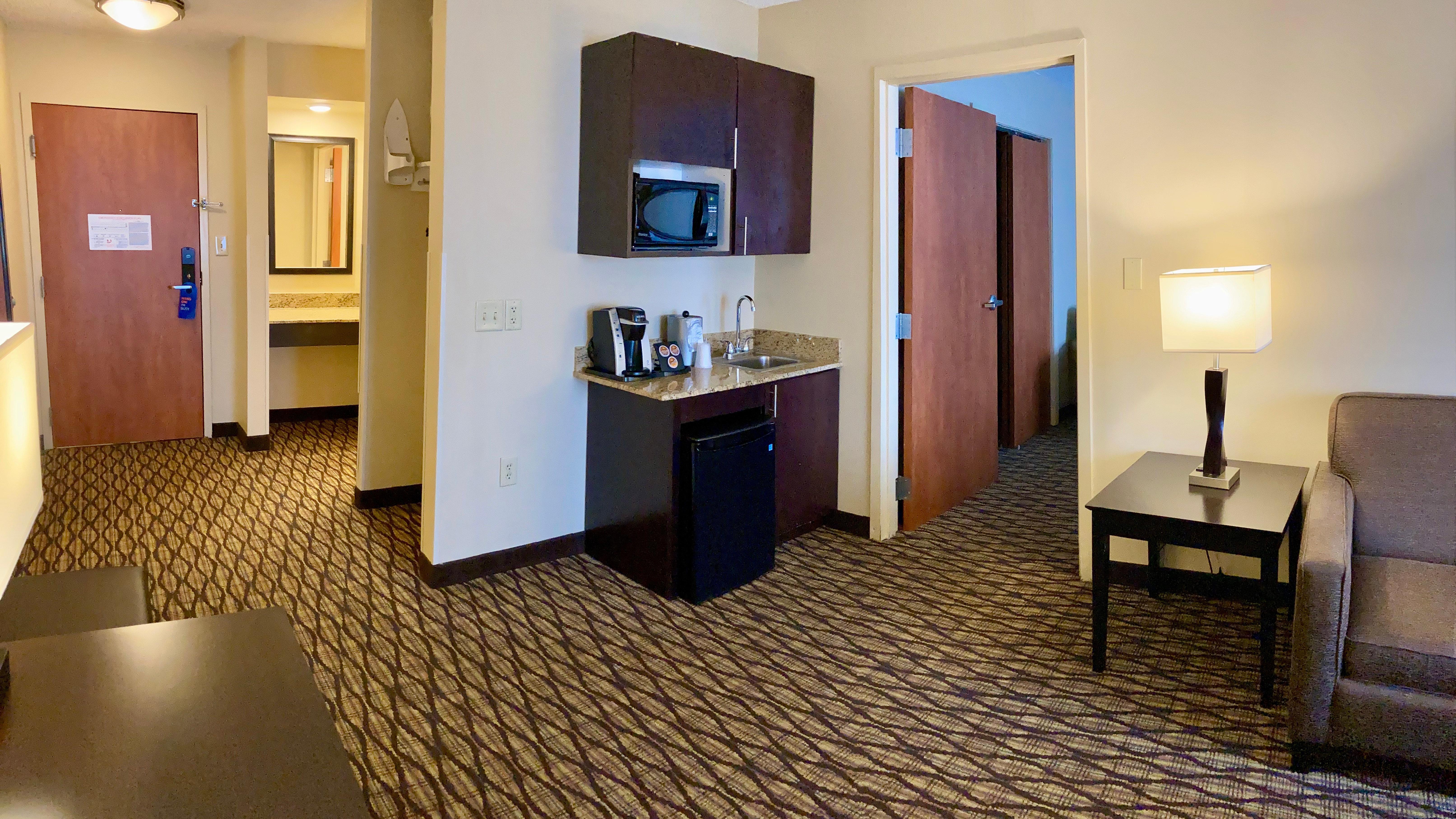 Holiday Inn Express Hotel & Suites Edmond By Ihg Exterior photo